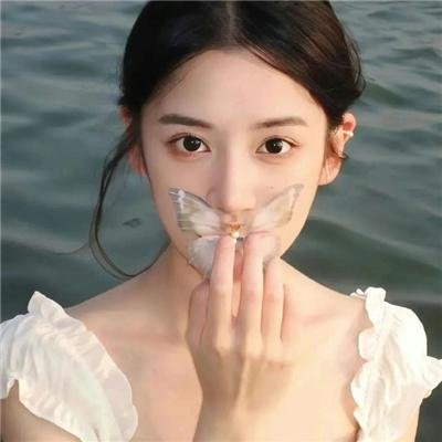 情挑玉女心